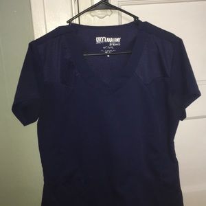 Women’s scrub top